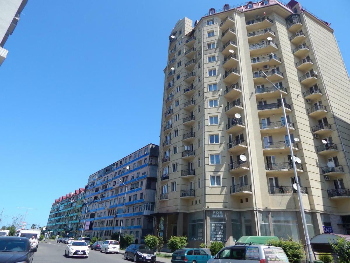 Apartment First Line From Sea Batumi Kültér fotó