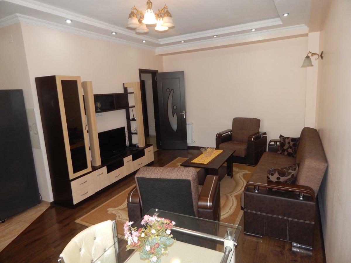 Apartment First Line From Sea Batumi Kültér fotó