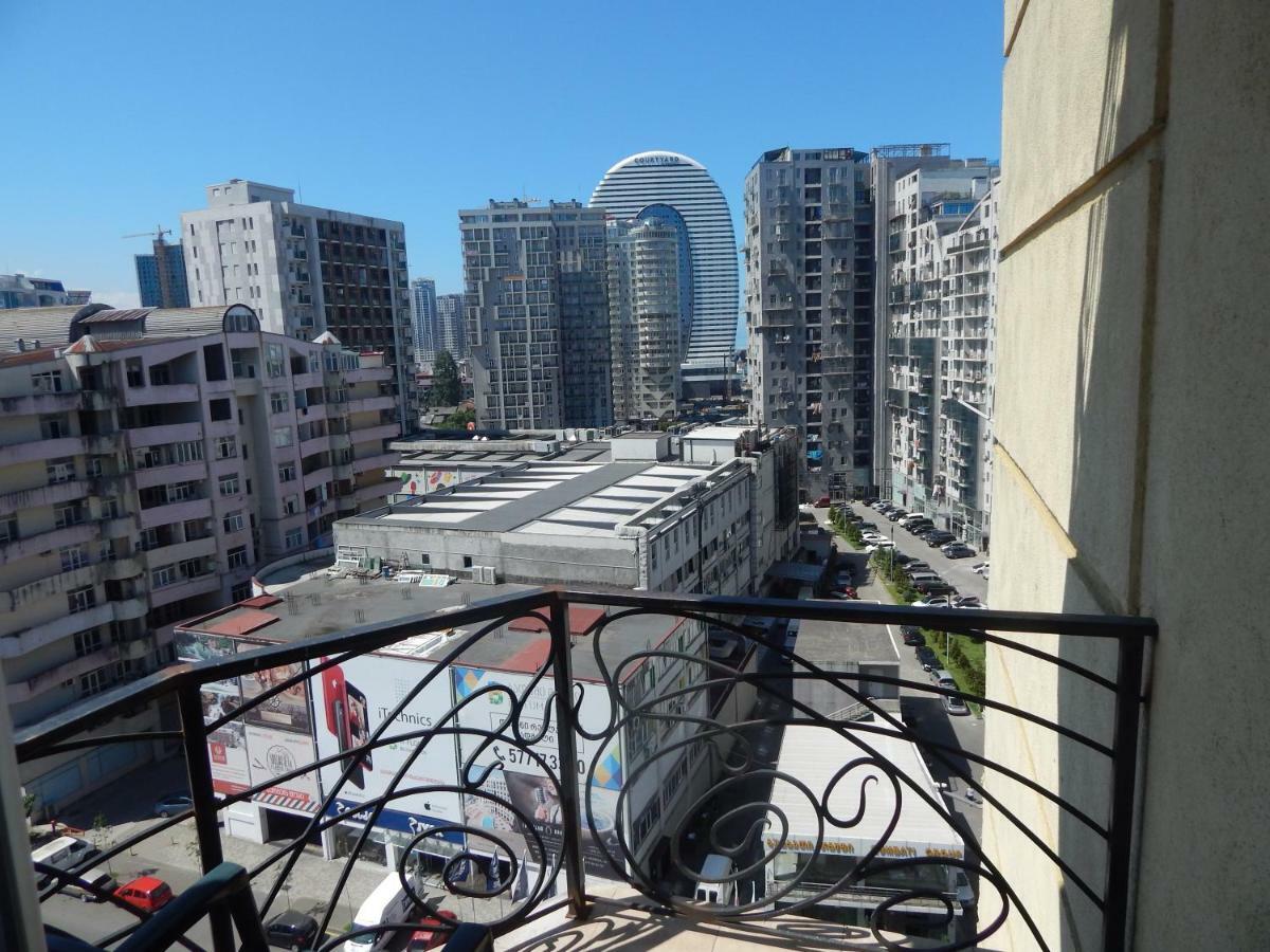 Apartment First Line From Sea Batumi Kültér fotó