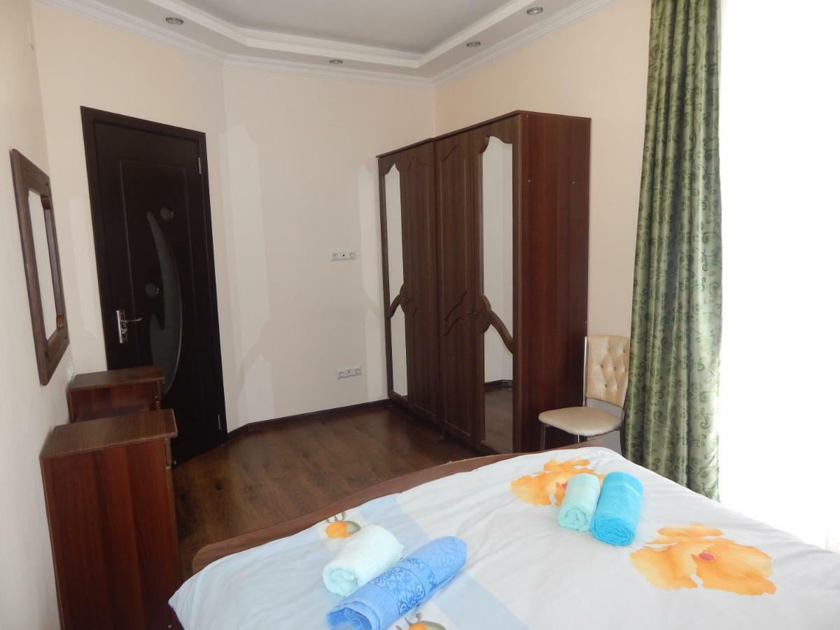 Apartment First Line From Sea Batumi Kültér fotó